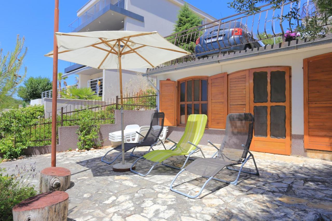 Apartments By The Sea Okrug Donji, Ciovo - 16657 Donji Okrug  المظهر الخارجي الصورة
