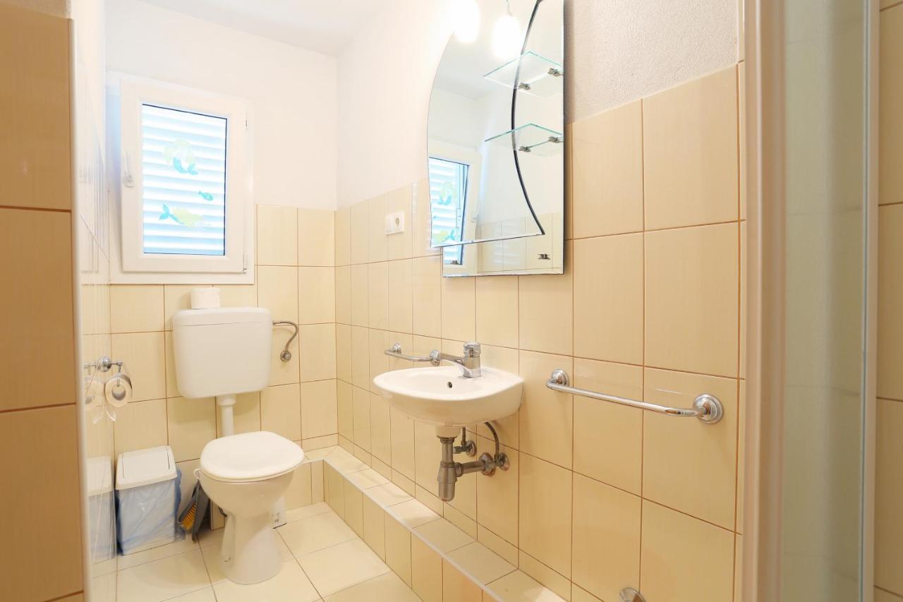 Apartments By The Sea Okrug Donji, Ciovo - 16657 Donji Okrug  المظهر الخارجي الصورة