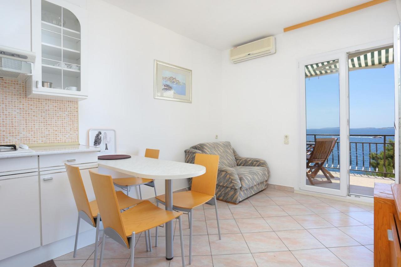 Apartments By The Sea Okrug Donji, Ciovo - 16657 Donji Okrug  المظهر الخارجي الصورة