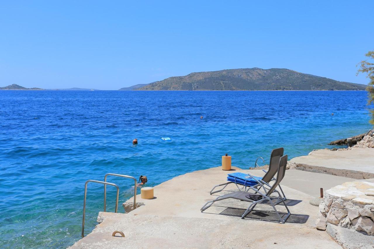 Apartments By The Sea Okrug Donji, Ciovo - 16657 Donji Okrug  المظهر الخارجي الصورة